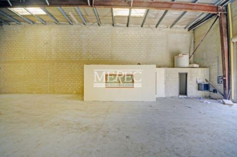 Warehouse For Rent In Dubai Investments Park - Dubai - Dubai