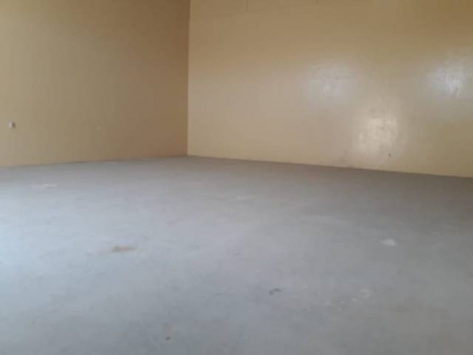 مستودع للإيجار