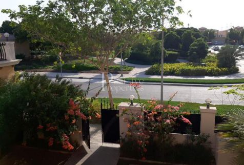 فيلا للإيجار فى حديقة جميرا - دبي - دبيّ