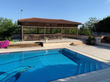 Villa For Rent In Buyukgekmege - Istanbul