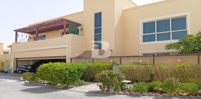 فيلا للإيجار