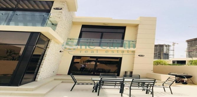 فيلا للإيجار