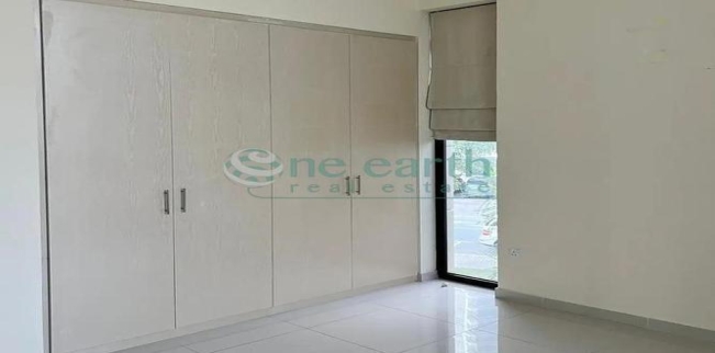 فيلا للإيجار