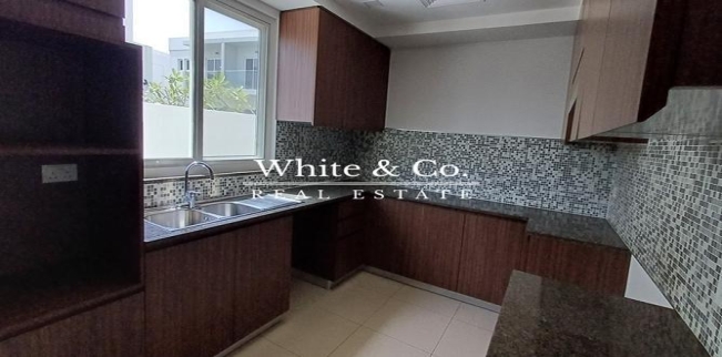 فيلا للإيجار