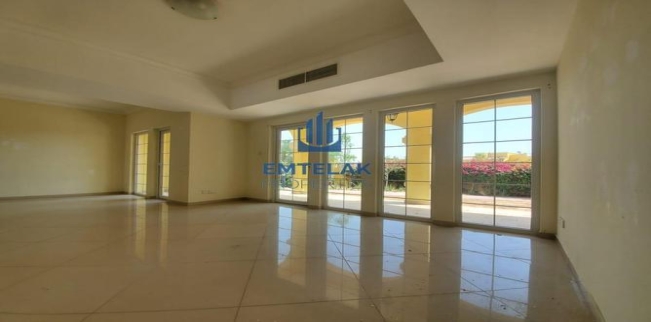 فيلا للإيجار