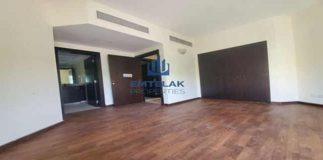 فيلا للإيجار