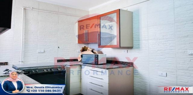 شقة للإيجار فى سان استيفانو - قسم الرمل - الإسكندرية