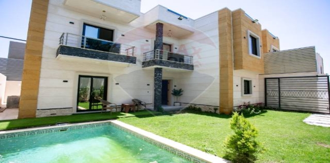 Villa For Sale In King Maryut - Qesm Al Amereyah - Alexandria